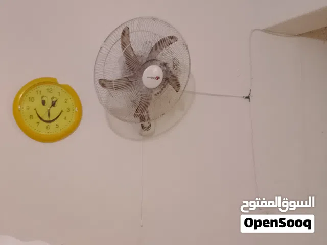 مروحة حائط