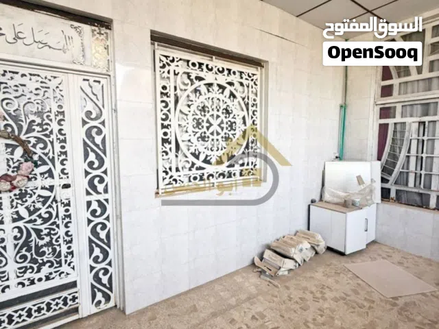 350 m2 3 Bedrooms Townhouse for Rent in Basra Saie