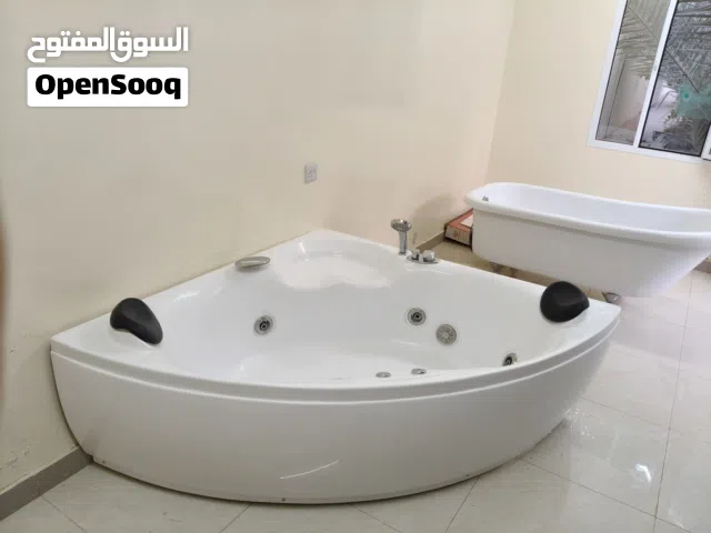جاكوزي بحالة ممتازة ،شبه جديد