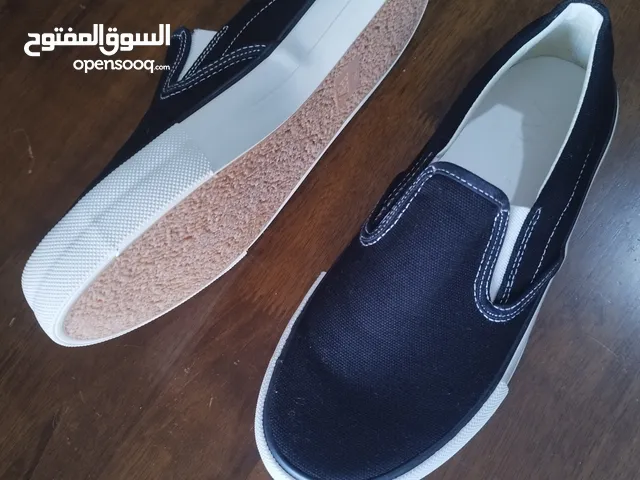 42 Casual Shoes in Tripoli