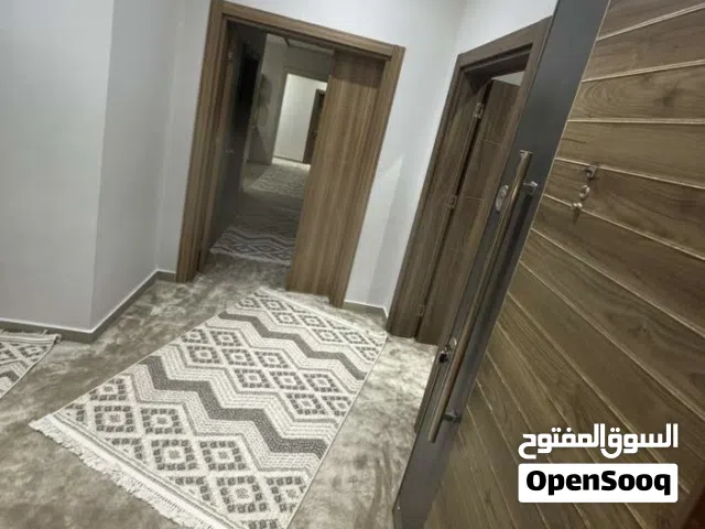 فيلا تجاريه في طابلينو على الرئيسي