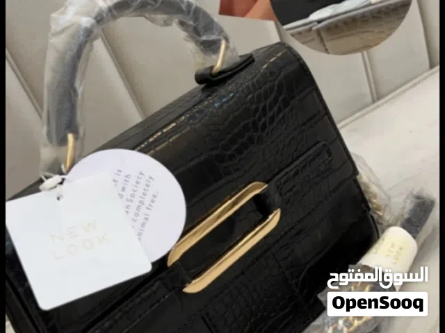 بيعة سريعة،  شنطة من لندن ماركة New Look فاخرة وبسعر غير مسبوق، لا توجد الوان الحجم الترند المتوسط
