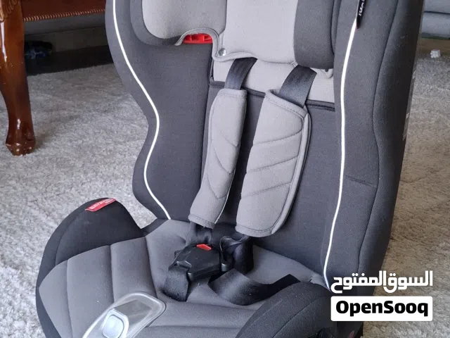 كرسي سيارة للأطفال من Juniors
