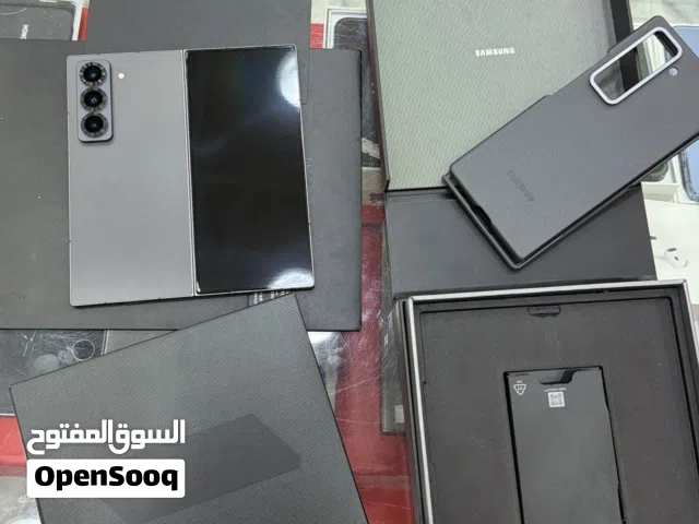 هاتف Samsung Galaxy Z Fold بسعر ممتاز