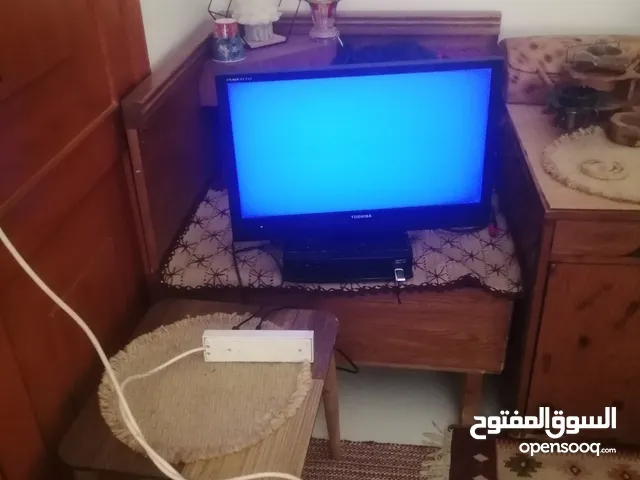 ثلاثه شاشات للبيع السعرعلى التلفون HDMI