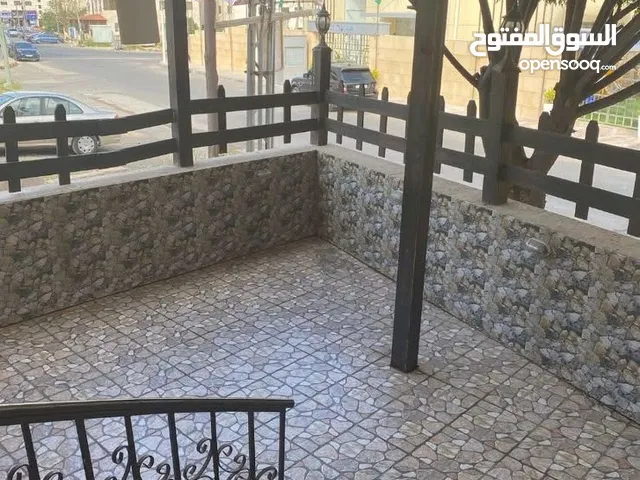 شقه للبيع طابق ارضي ع مستوى الشارع