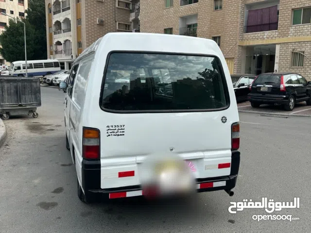 Used Mitsubishi Van in Hawally