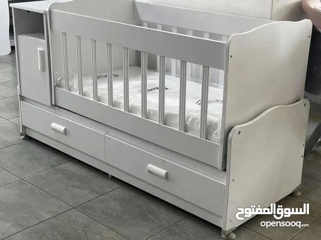 سرير اطفال بالفراش الطبي للبيع 350د