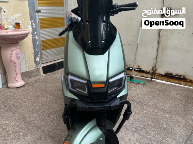دراجة شحن صاعقة للبيع شكل مميز 2026 للبيع في البصرة كاملة مواصفات ومكفولة 6 بطاريات كاملة ومكملة من