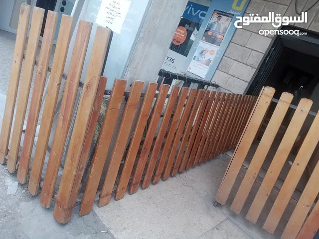 حاجز خشب الحديقه أو كافيه يصلح