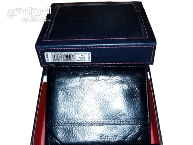 محفظة تومي هيلفيغير Tommy Hilfiger جلد اصلي طبيعي 100%.