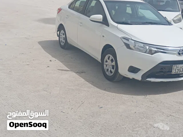 تويوتا يارس 2017