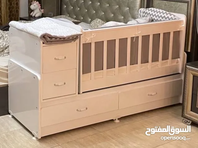 بندول سرير الطفل