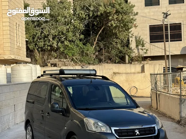 البيع فقط كاش مش معني في دفعه وشكات