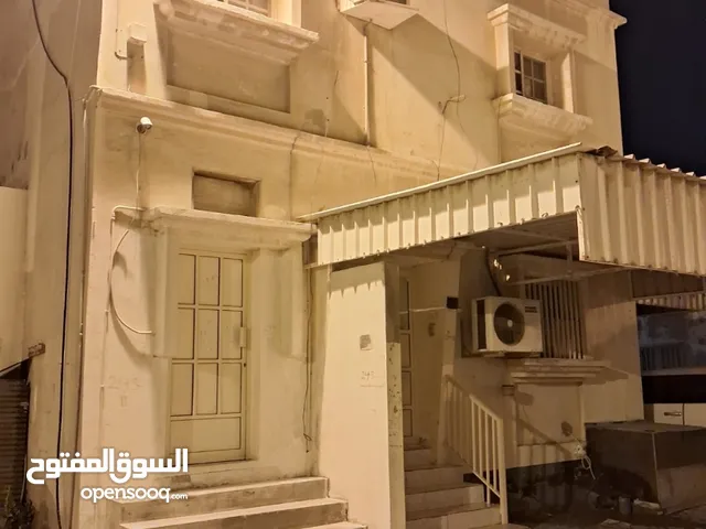 70 m2 2 Bedrooms Apartments for Rent in Muharraq Galaly