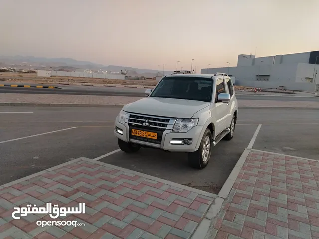 Used Mitsubishi Pajero in Al Dakhiliya