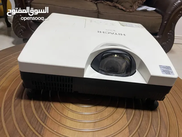 بروجكتر hitchi CP-DW10N
