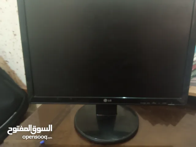 شاشه LG   بوصه 20 (60)هيرتز للبيع مستعمل بحاله الجديد ولا خدش السعر تواصل خاص