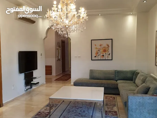 370 m2 4 Bedrooms Villa for Rent in Amman Marj El Hamam