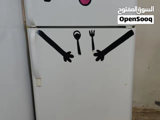 نبيع ثلاجه فرجدير امركي حجم متوسط بحاله جيده استخدام تبريد وتجميد قوي 20 قدم ء