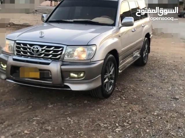 Toyota Land Cruiser 2000 in Al Batinah