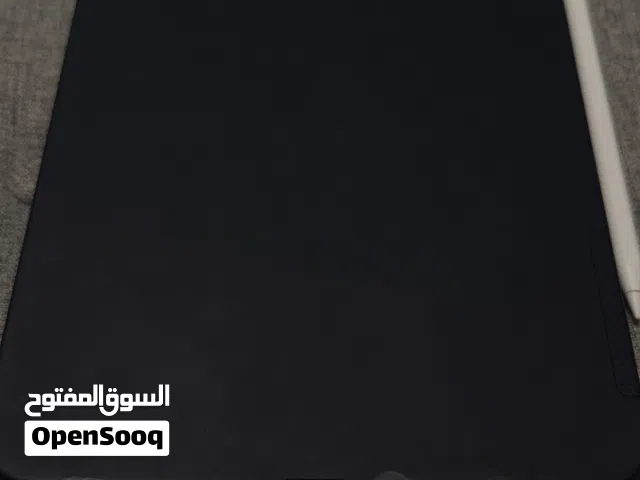 ipad A16 بحالة الوكالة مع القلم الاصلي