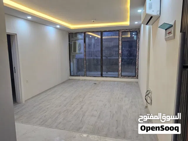 شقة للايجار بمساحة 74م في رسن تاور