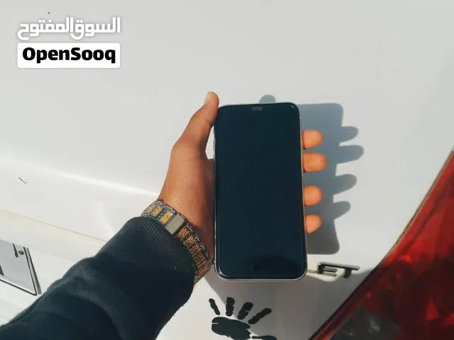 Apple iPhone 11 64 GB in Tripoli
