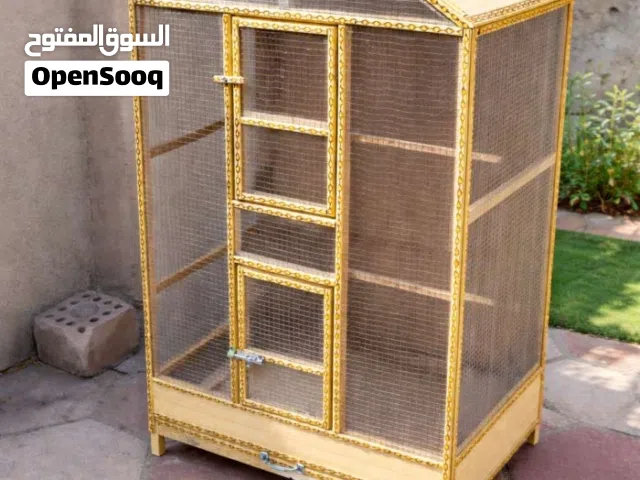 نجارة مختلفة.   قفص طيور  حجم كبير