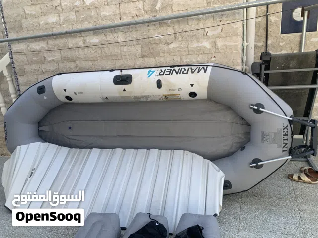 قارب بحالته الممتازه مافيه اي خلل