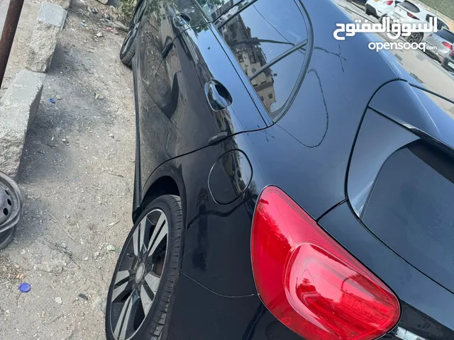مرسيدس a180