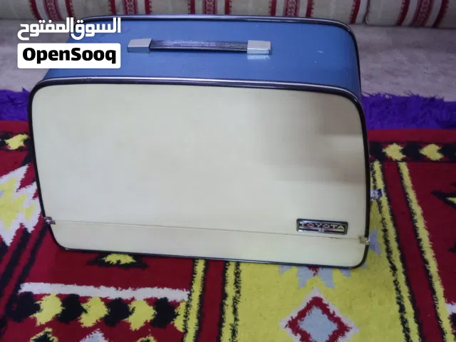 للبيع ماكينة خياطة للبيع مستعملة استعمال بسيط بحالة جديدة ب280 درهم