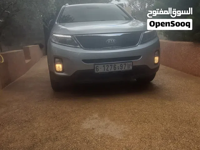 2013 كيا سورينتو Standard