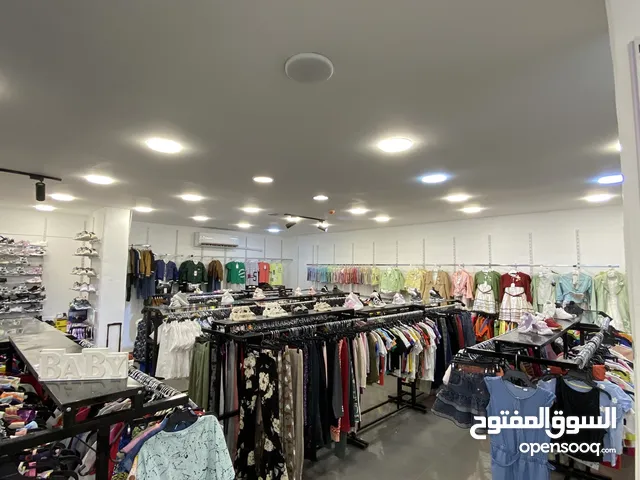 محل طابقين للبيع