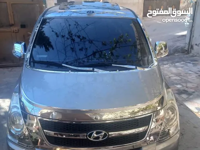Used Hyundai H1 in Zarqa