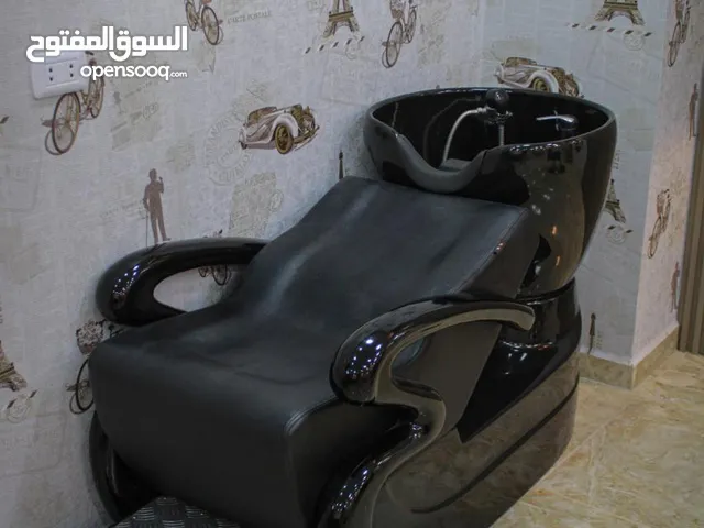 صوفيا بيوتي سنتر للعناية بالبشرة والجسم وجميع خدمات البدكير، المناكير، الشعر والميك أب.
