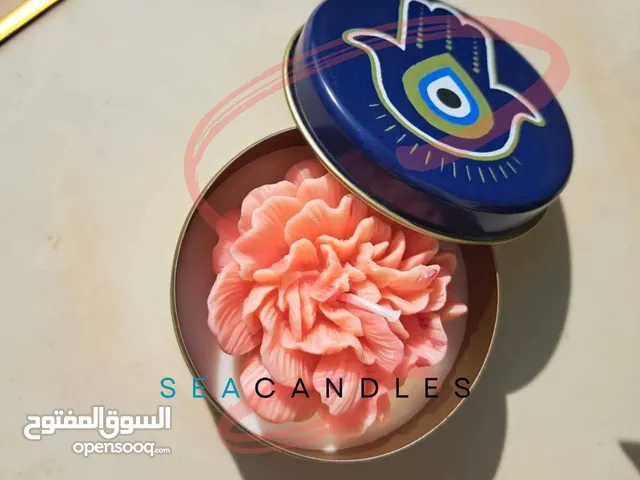 شمعة معطرة- scented candle