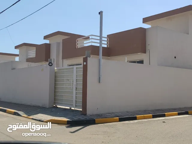 160m2 2 Bedrooms Townhouse for Rent in Babylon Abu Gharaq