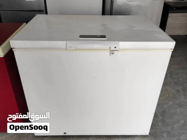 فريز ايطالي عادي ثلج مش بخاري