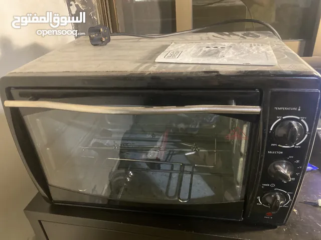 Black and Decker electric oven, 42 liters, 1800 watts, black and silver
