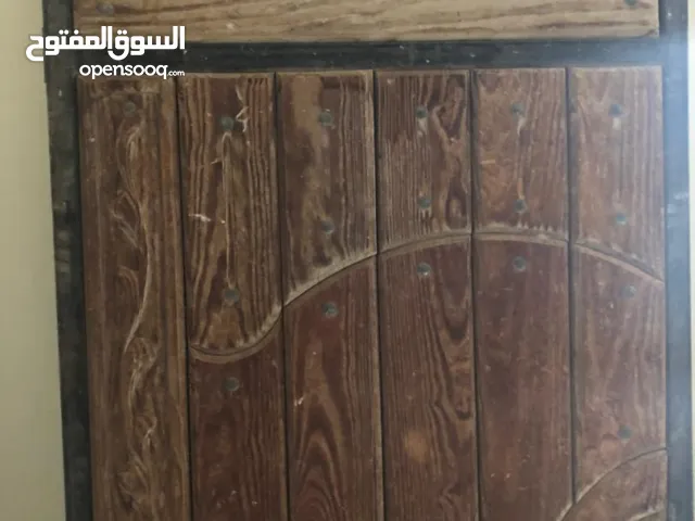 باب رائيسي. للبيع