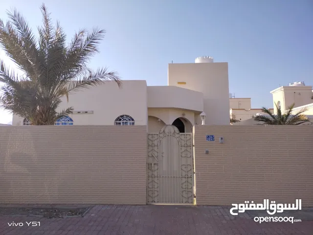 226m2 3 Bedrooms Townhouse for Sale in Muscat Amerat