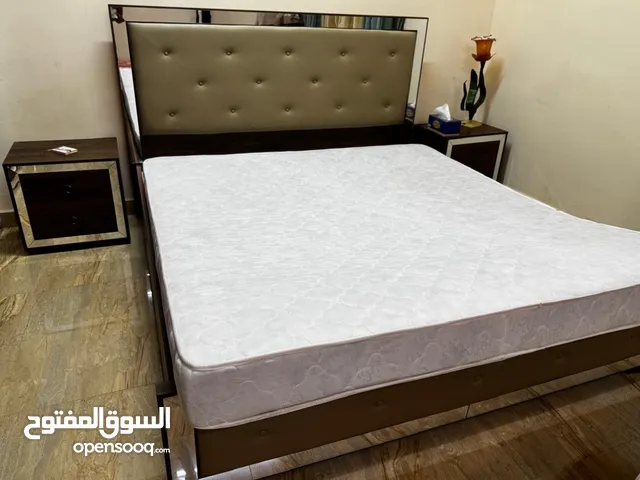 دوشك نصف طبي شبه جديد للبيع