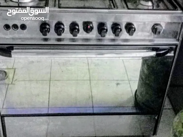غاز يونيفرسال الاصلي الالماني مستعمل حالته جيده جيده جدآ وتاكدو بنفسكم الموقع الزرقاء الجديده
