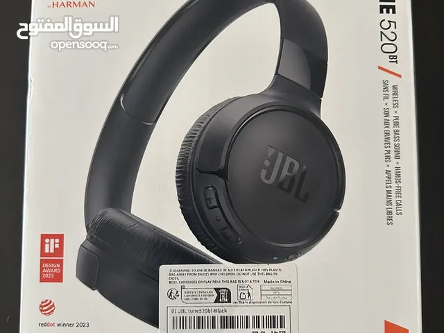 JBL 520BT headphones