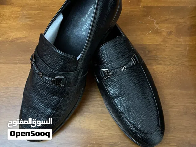 احذيه للبيع