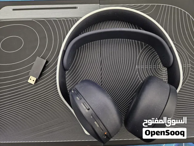 سماعه وقاعدة شحن وكاميرا سوني 5