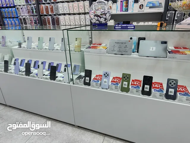 بترين عرض قزاز خشب