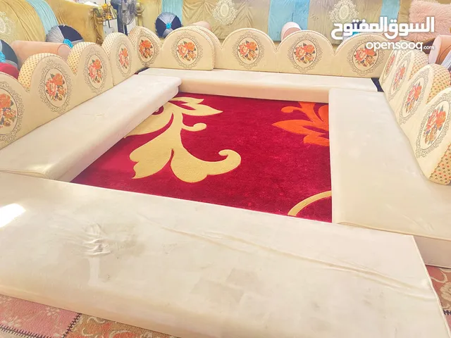 جلسة عربية فاخره شبة جديده استعمال بسيط للبيع