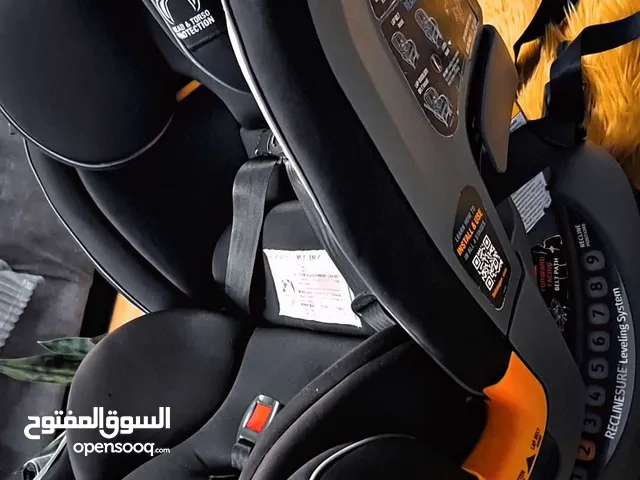 كراسي سياره شبه جديد نضيف نضيف ماركة اصلي